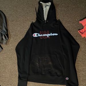 Champion USA hoodie good condition just some bleach streaks on the pocket part
